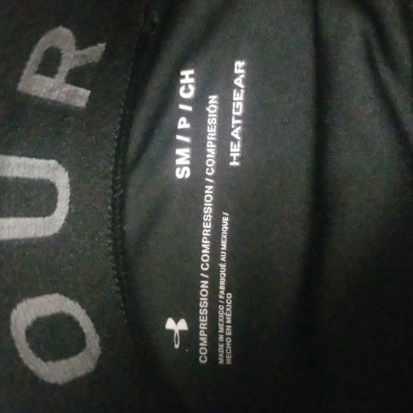 Women's Small Under Armour Heatgear Compression shorts - Picture 3 of 5